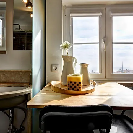 Apartment Alfama Cozy By Get Your