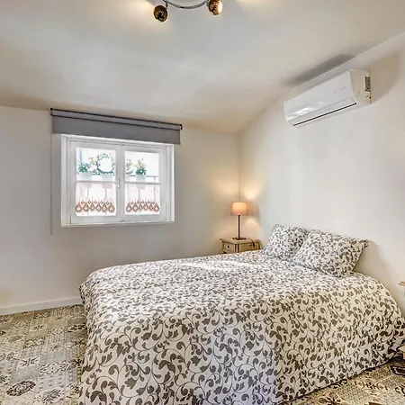 Alfama Cozy By Get Your Lissabon