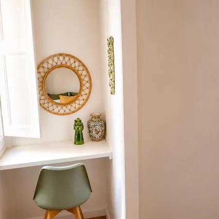 Alfama Cozy By Get Your * Lisbon