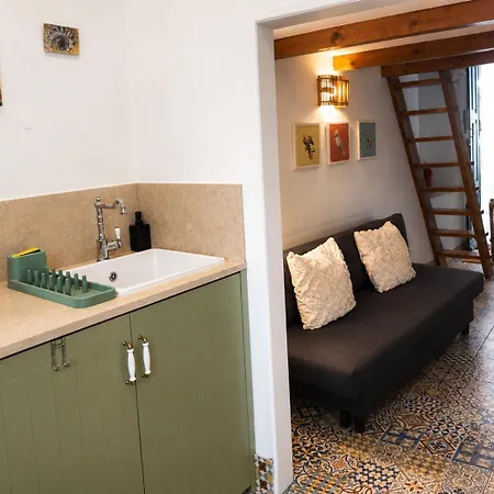Alfama Cozy By Get Your *