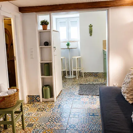Alfama Cozy By Get Your * Lisbon
