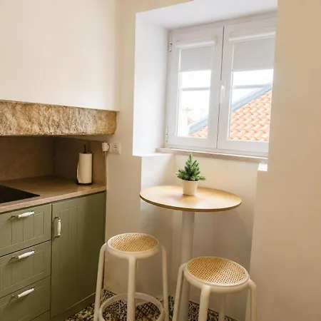 Alfama Cozy By Get Your