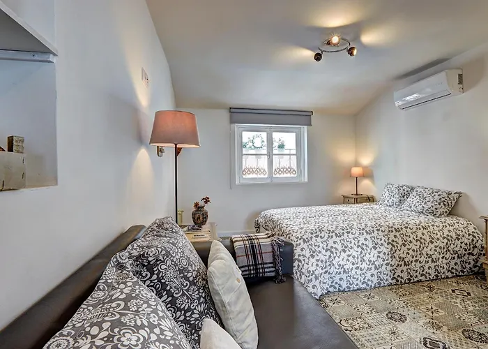 Apartment Alfama Cozy By Get Your *